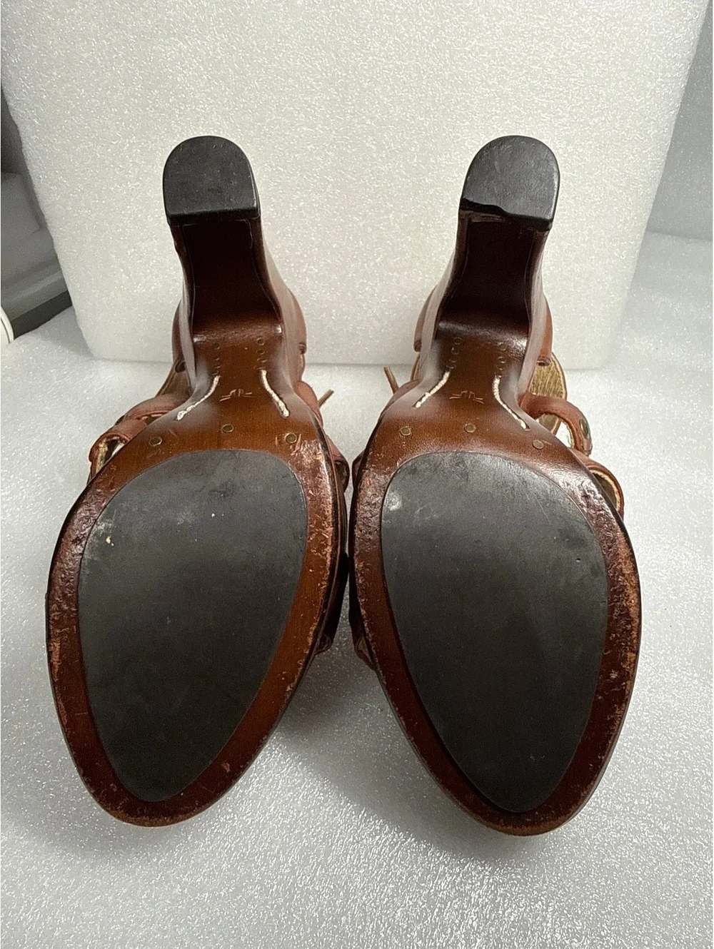 Frye Brown Leather Platform Heeled Sandals Strappy Buckle Women’s Size 7.5